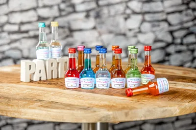 likoer minis bunte sorten fuer die party likoerfactory